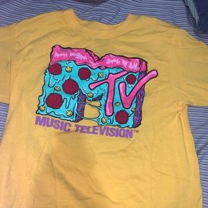 Yellow mtv graphic shirt